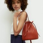 Pleated Bucket Bag - 图片 3